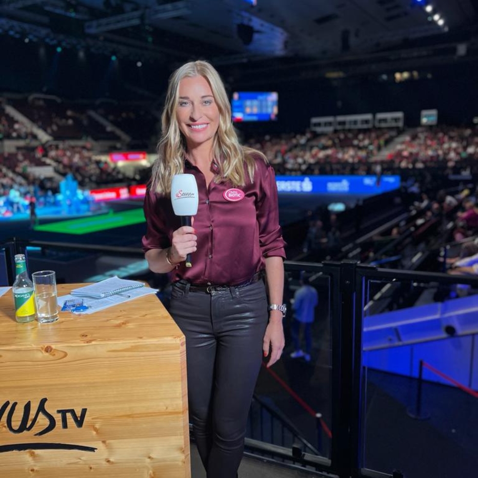 Schett ist als Sportmoderatorin tätig, hier beim Tennisturnier Wien. © Office Barbara Schett